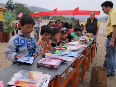 271402_498350850192655_1286194503_o