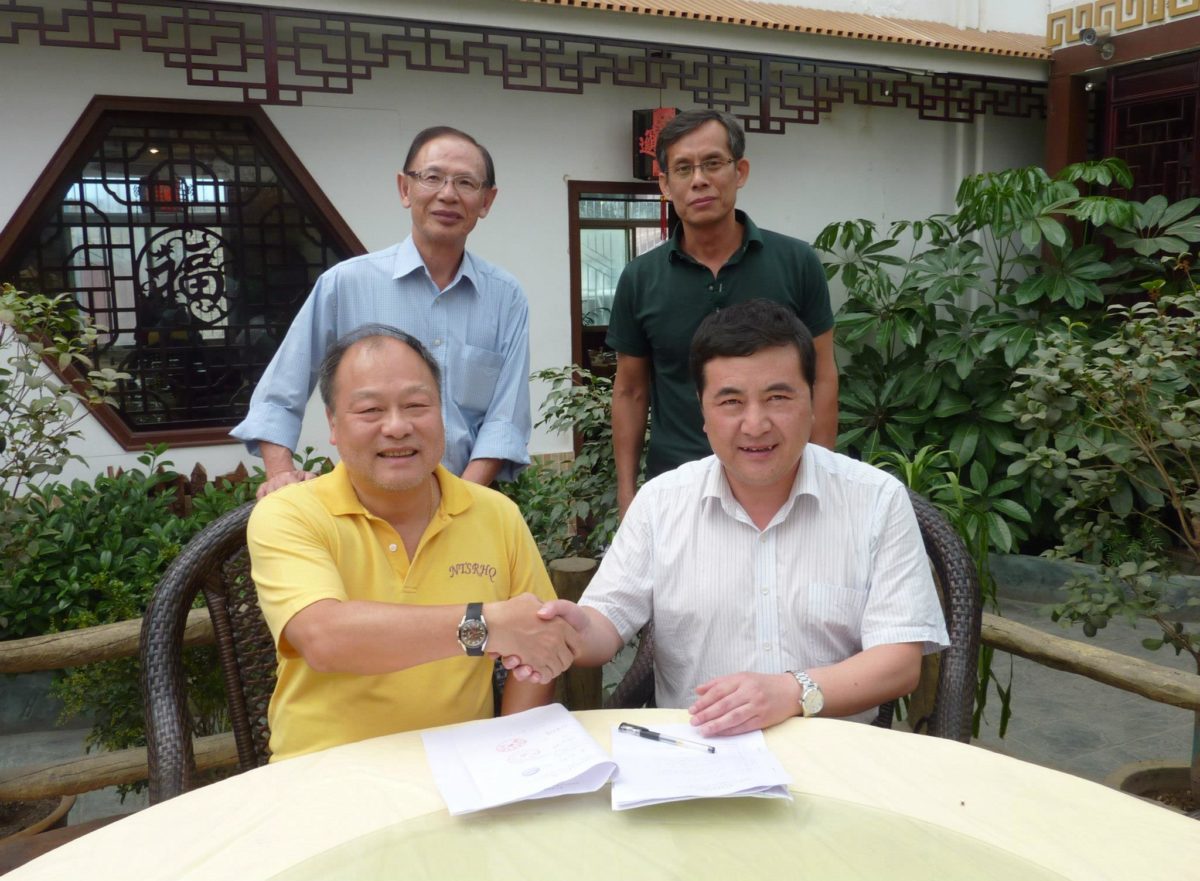 287689_497249540302786_1066337449_o