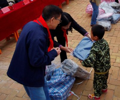 298832_287707857923623_1134412312_n