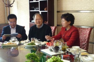 527468_401403769887364_1453121865_n