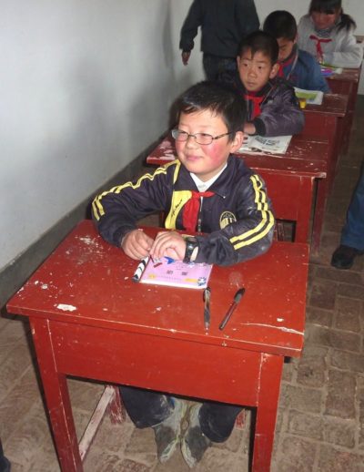 541878_401152266579181_392034867_n