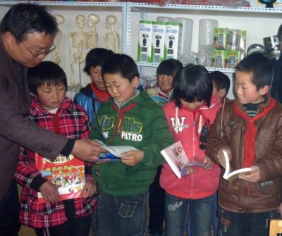 544751_401152233245851_856949913_n