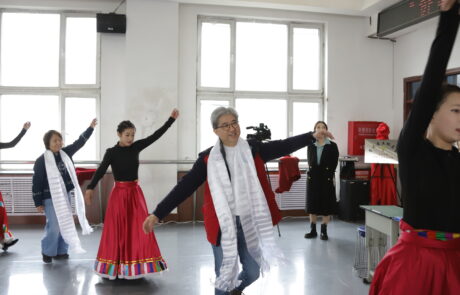 8 嘉賓和學生共舞